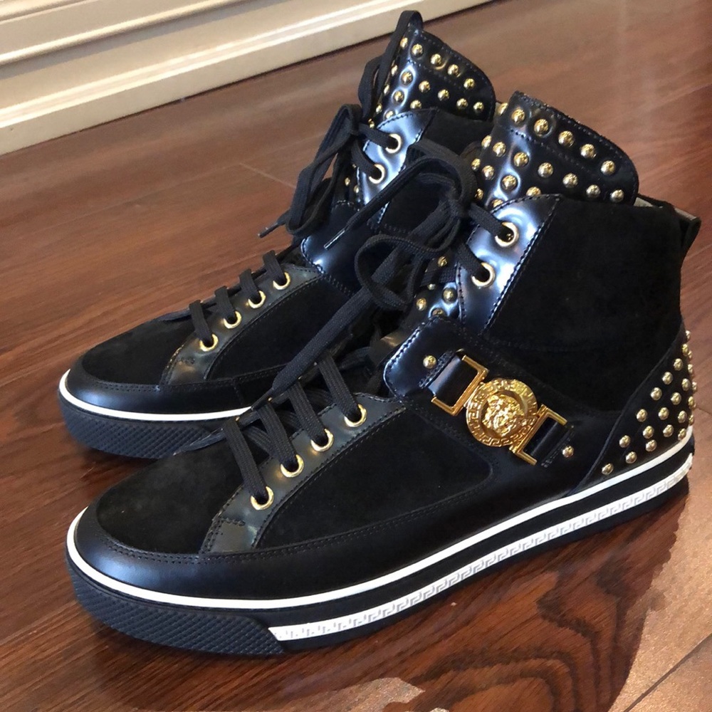 Authentic Versace Men Tenis - Picture 2 of 6